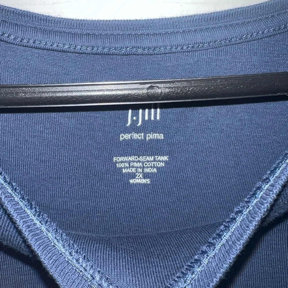 J. Jill Women’s Perfect Pima Forward-Seam Navy Tank Size 2X - Picture 2 of 3